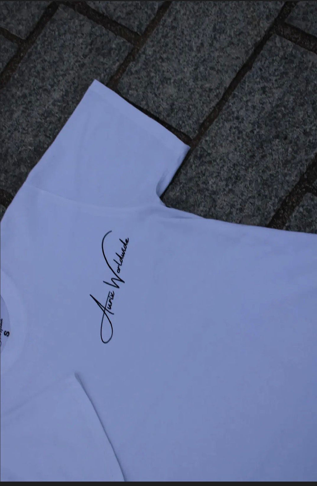 Aurix Worldwide Signature Tee